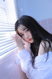 舔舔的女人